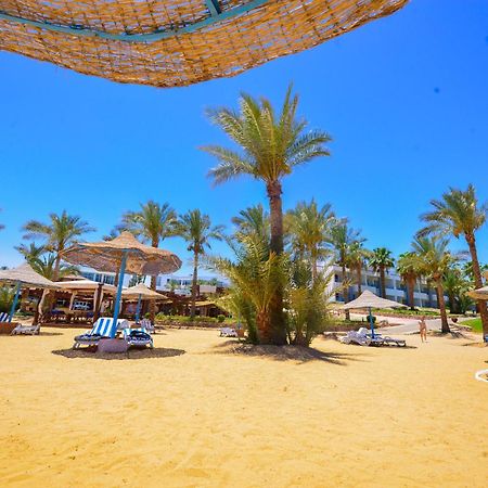 Queen Sharm Aqua Park Hotel Esterno foto