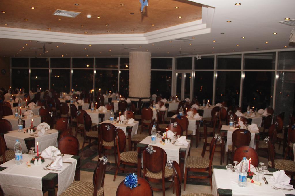 Queen Sharm Aqua Park Hotel Esterno foto