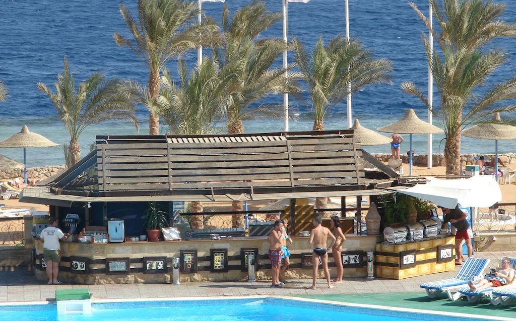 Queen Sharm Aqua Park Hotel Esterno foto