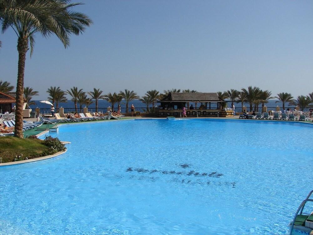 Queen Sharm Aqua Park Hotel Esterno foto