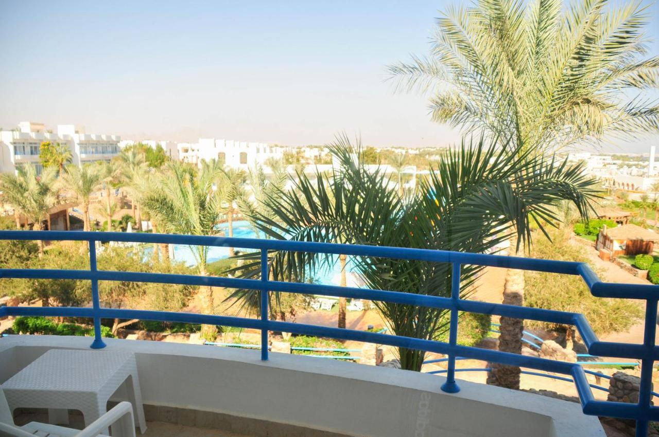 Queen Sharm Aqua Park Hotel Esterno foto