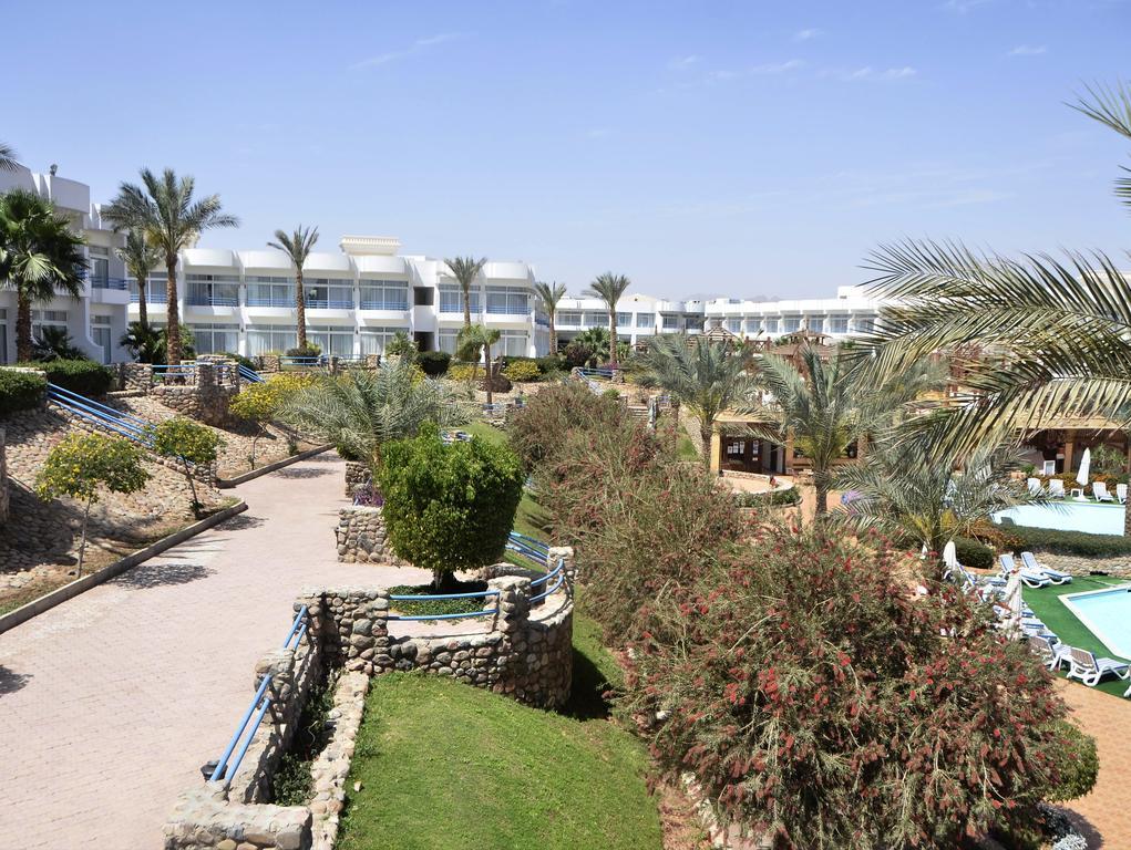 Queen Sharm Aqua Park Hotel Esterno foto