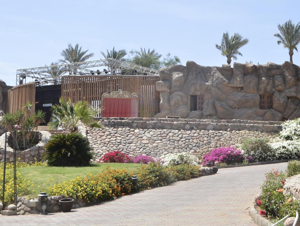 Queen Sharm Aqua Park Hotel Esterno foto