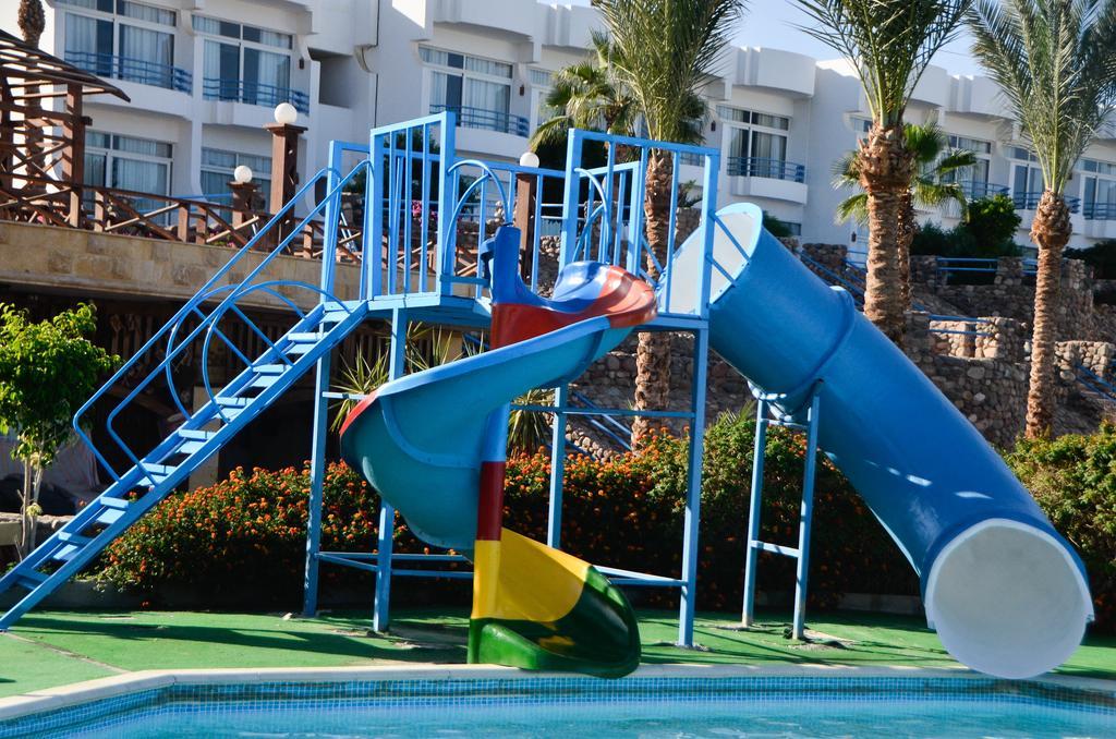 Queen Sharm Aqua Park Hotel Esterno foto